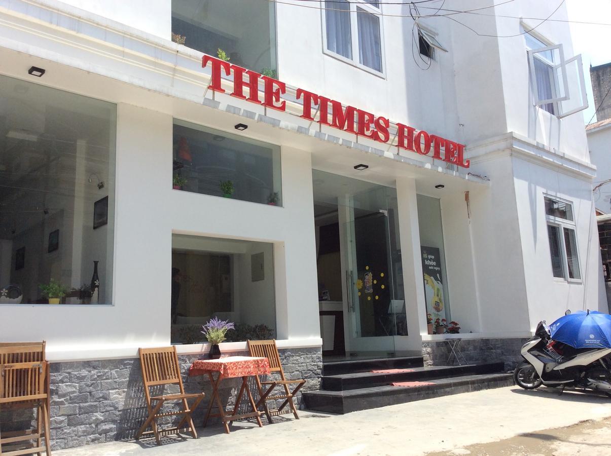 The Times Hotel Hue Exterior photo