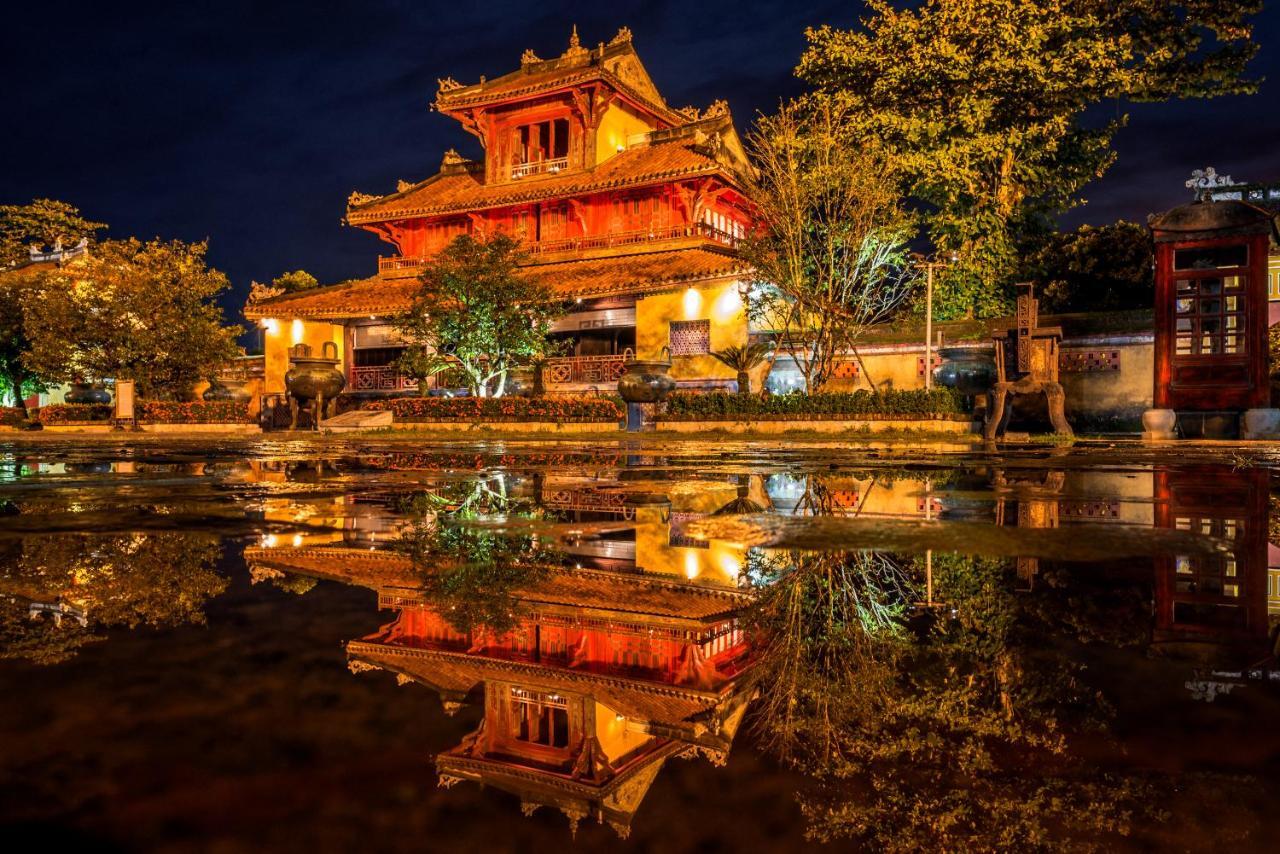 The Times Hotel Hue Exterior photo